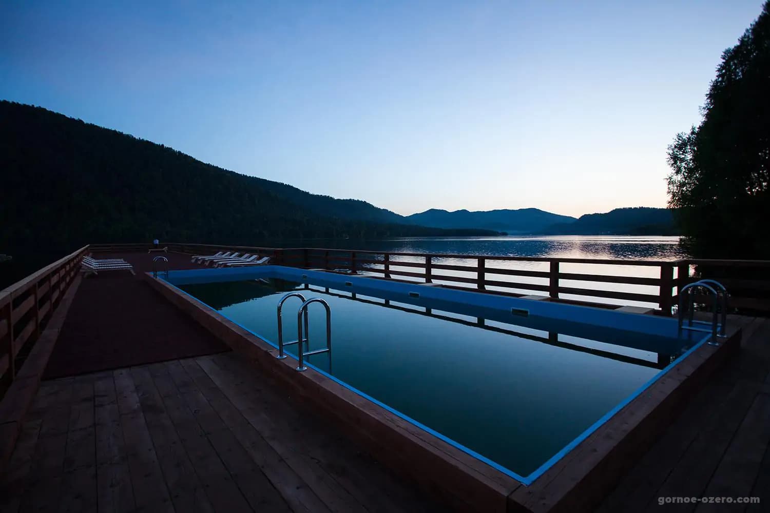 База отдыха «Горное озеро»