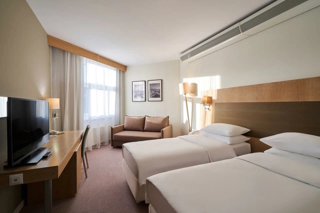 Отель Cosmos 4*