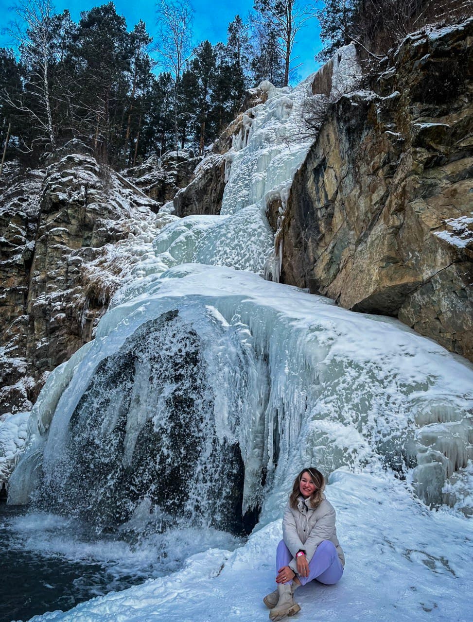 Голубое озеро